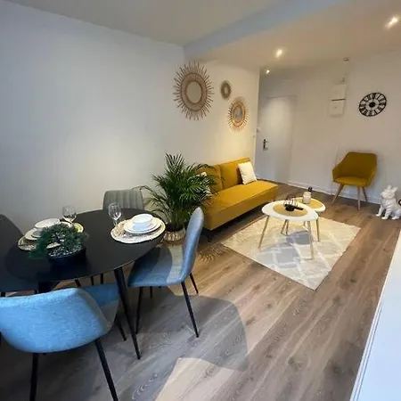 Le Sunny-hyper Centre -proche Gare - Paisible -wifi Hd -netflix-ideal Couple Business Et Famille Niort
