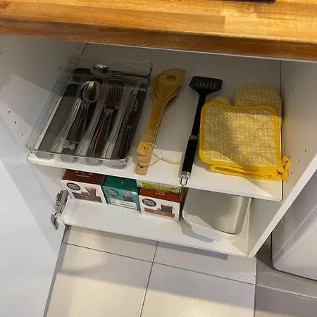 Le Sunny-hyper Centre -proche Gare - Paisible -wifi Hd -netflix-ideal Couple Business Et Famille Niort